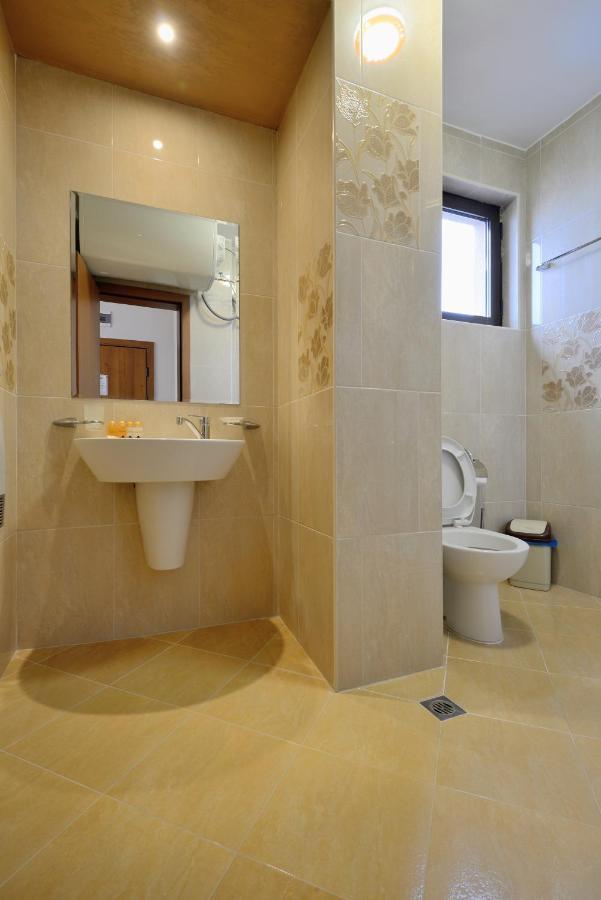 Fantasy Apartaments And Studios Avenue Комплекс Фантазия Хисаря Buitenkant foto