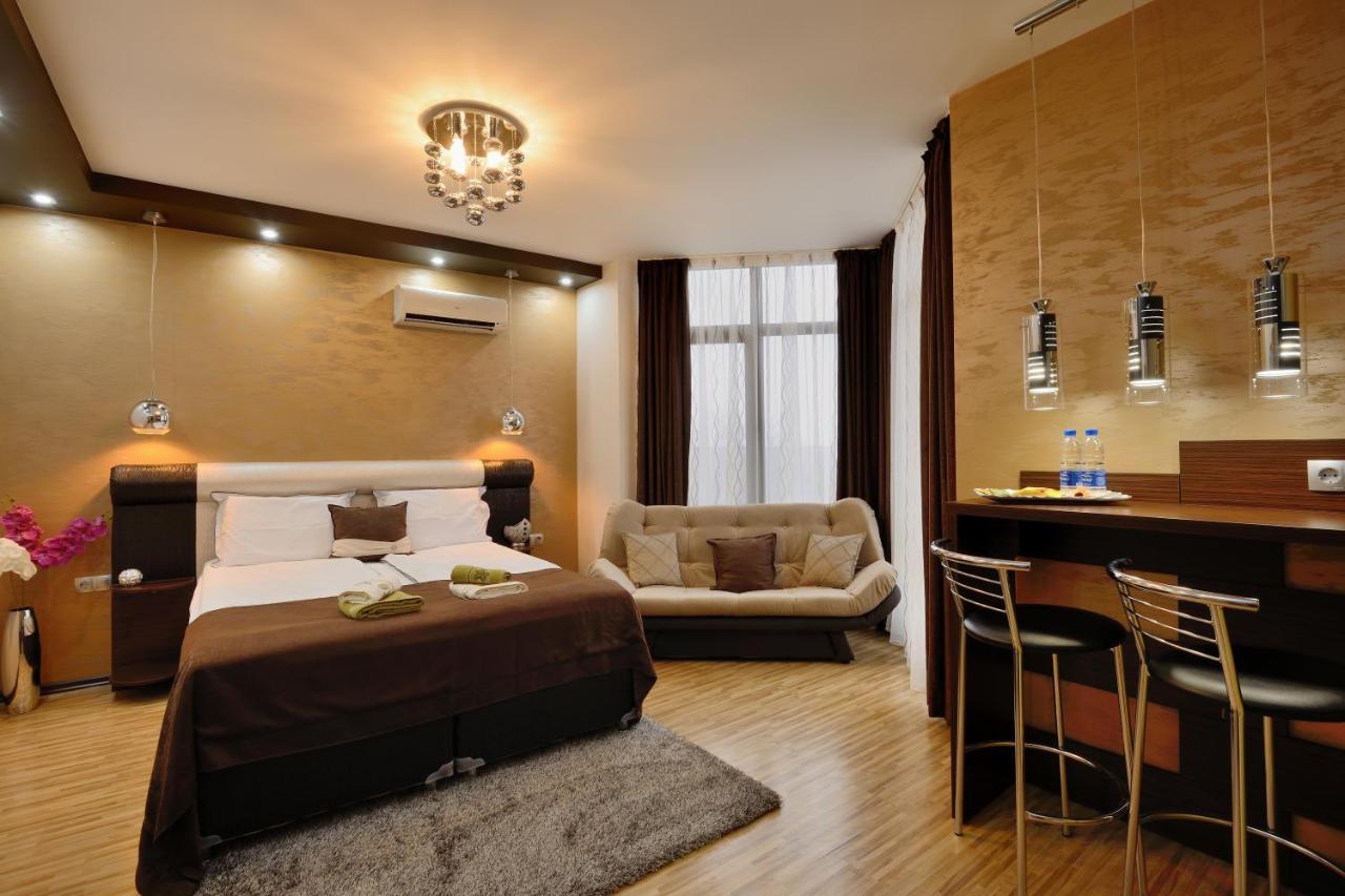 Fantasy Apartaments And Studios Avenue Комплекс Фантазия Хисаря Buitenkant foto