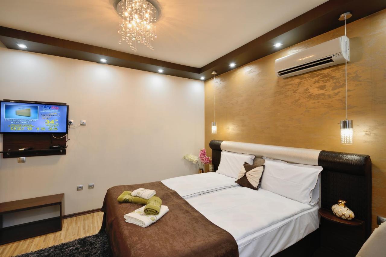 Fantasy Apartaments And Studios Avenue Комплекс Фантазия Хисаря Buitenkant foto