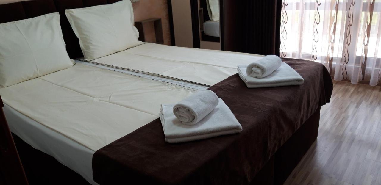 Fantasy Apartaments And Studios Avenue Комплекс Фантазия Хисаря Buitenkant foto